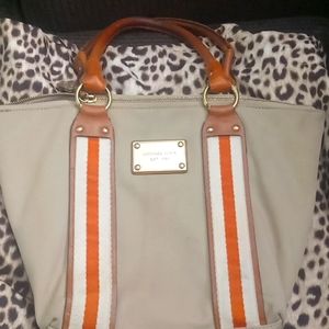Micheal Kors purse